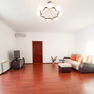 Объявление 3-к квартира, 126м2, 4/4 эт